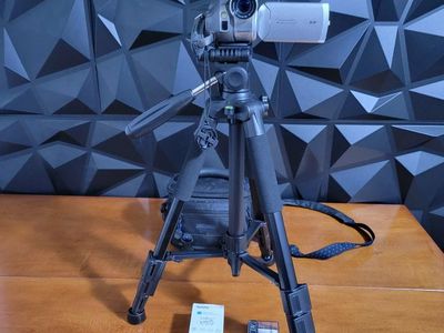 Panasonic PV-GS36 Mini DV Tape Camcorder with 2 Batteries, Charger, SD Card, Tape,Tripod & Carring Case included. Tested. Excell