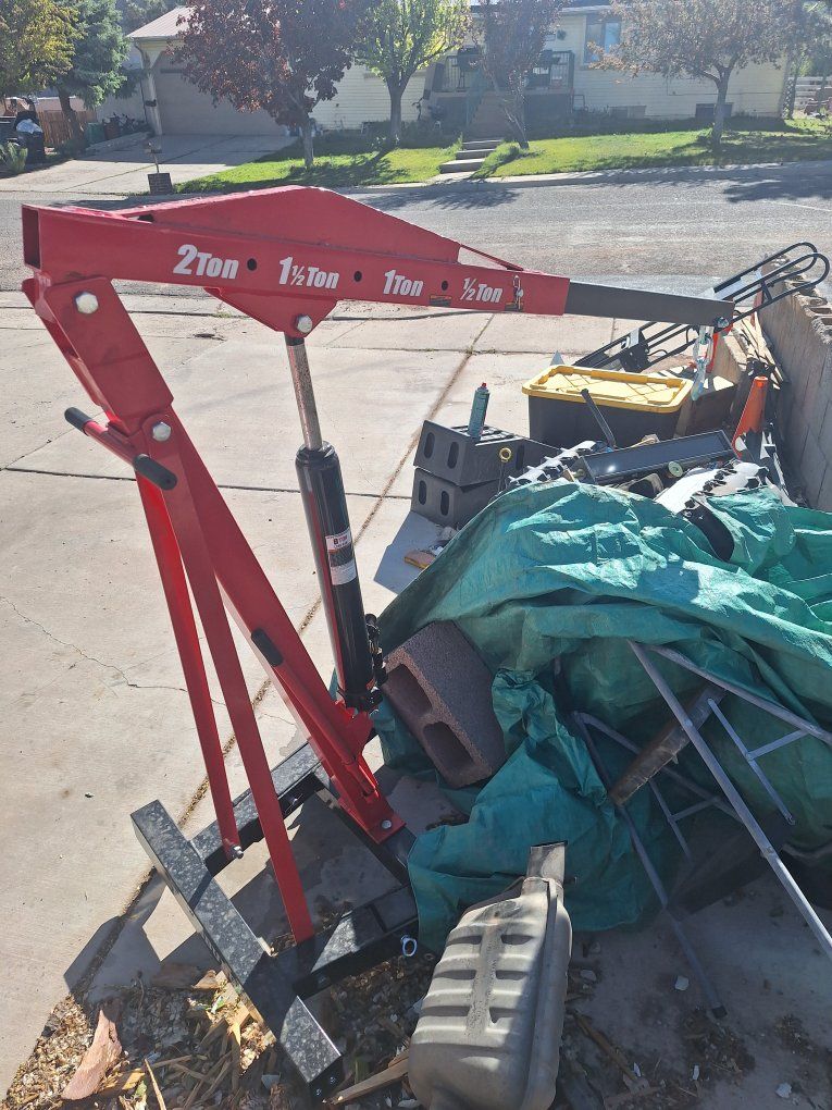 Engine hoist