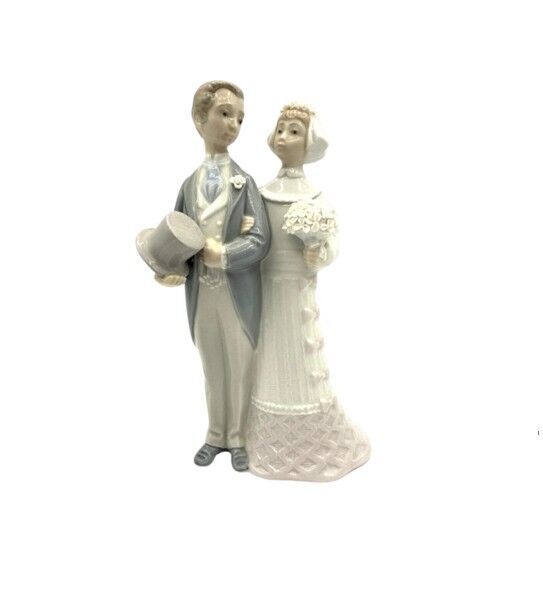 Vintage Lladro 4808 Wedding Bride & Groom Couple Cake Topper Porcelain Figurine