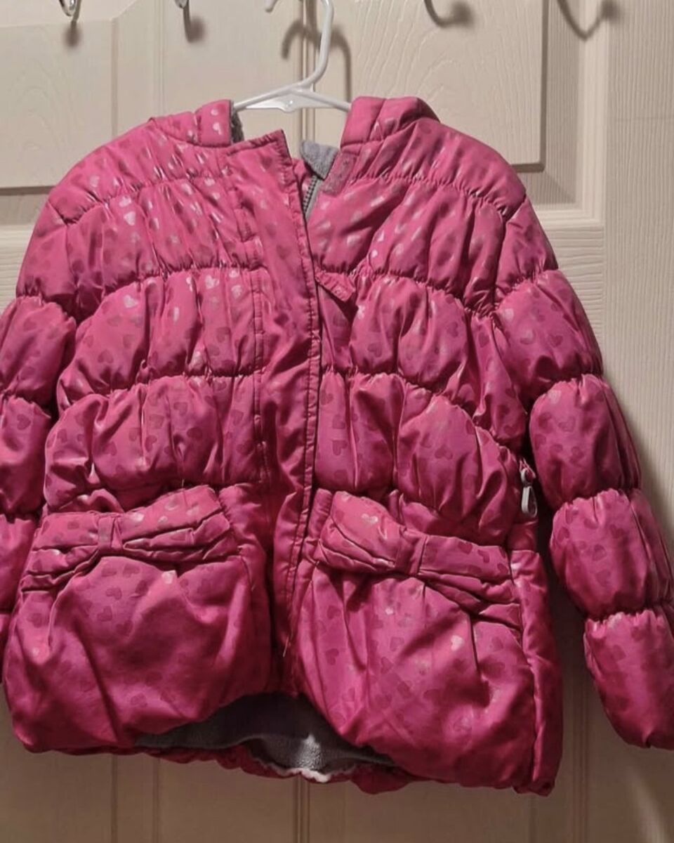 4T Ski Coat with Glove Clip