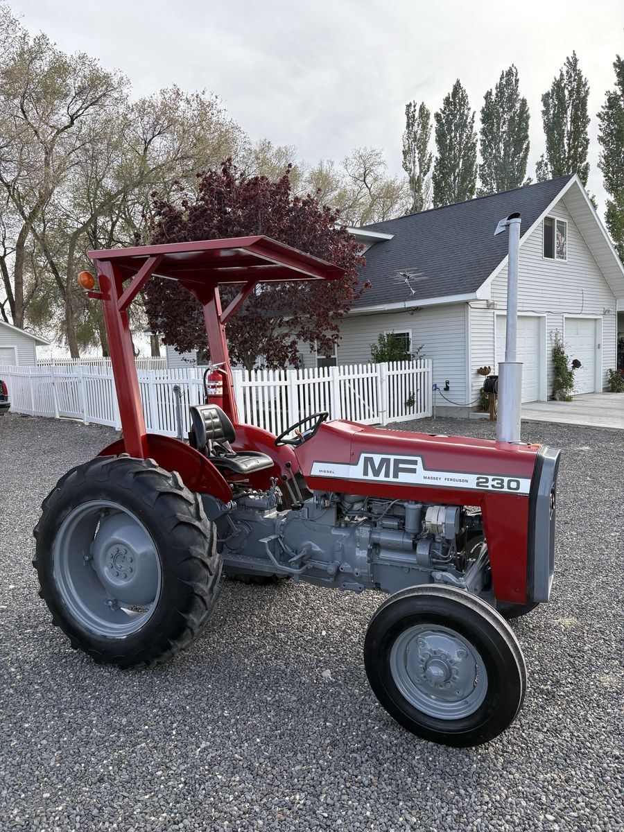 1973 Massey Ferguson 230