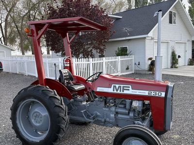 1973 Massey Ferguson 230