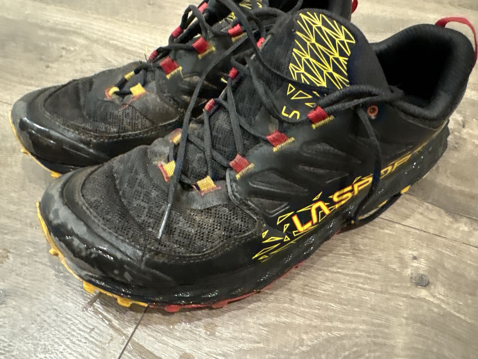 La Sportiva Lycan II Trail Running Shoes Men's Size US 11.5 EU 45 Black Yellow Red