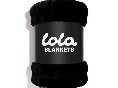XL Lola Blankets Black Faux Fur Throw Blanket