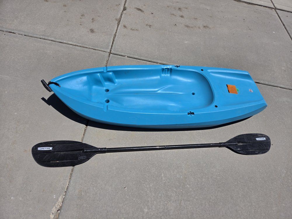Lifetime Youth Kayak Wave 6 ft Sit-On-Top with Paddle - Blue