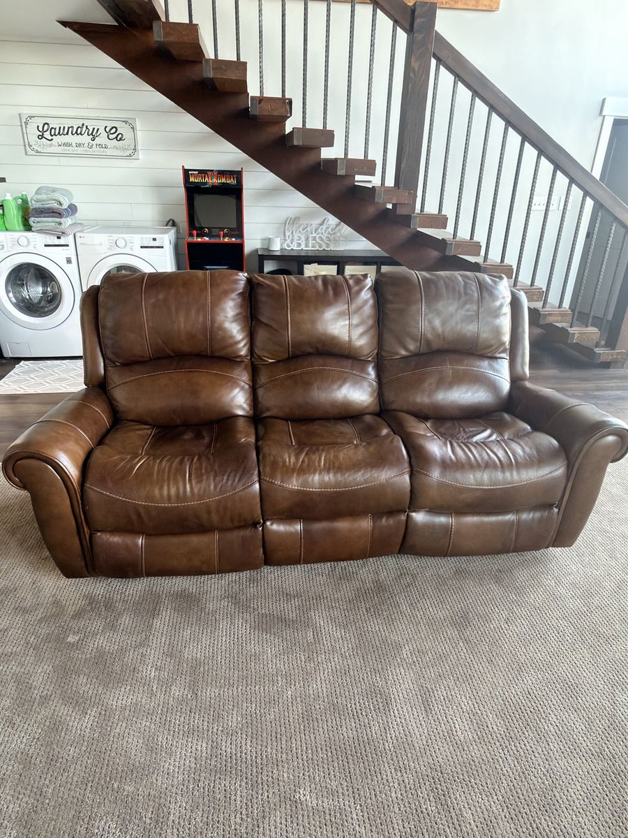 Brown Leather Reclining 3-Cushion Sofa