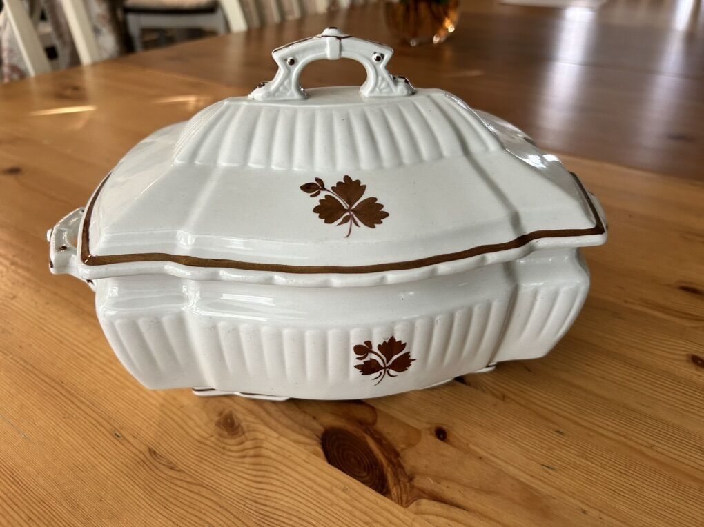 Mellor, Taylor And Co Soup Tureen