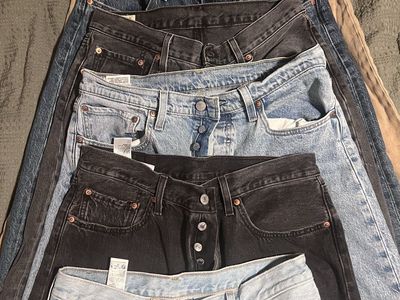 Levi 501 button fly jeans