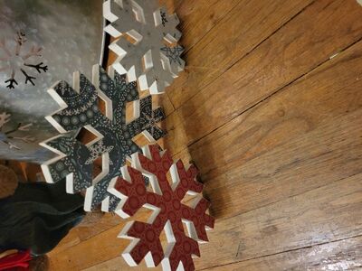 Set of 3 Wood Snow Flakes