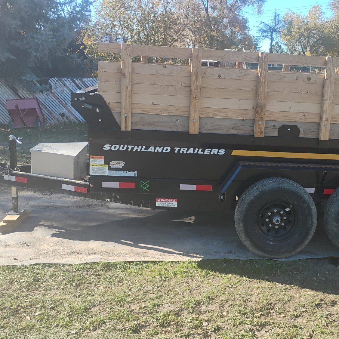 Dump trailer for rent