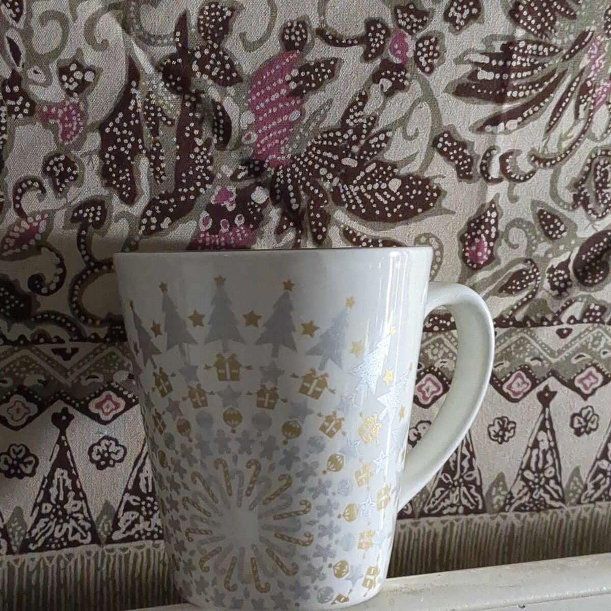 Noritake color wave mugs