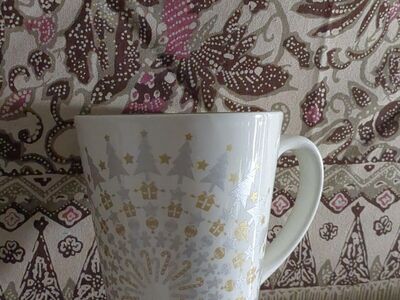 Noritake color wave mugs