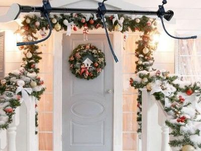 NEW FRONT DOOR ADJUSTABLE GARLAND HANGER (3 AVAILABLE)