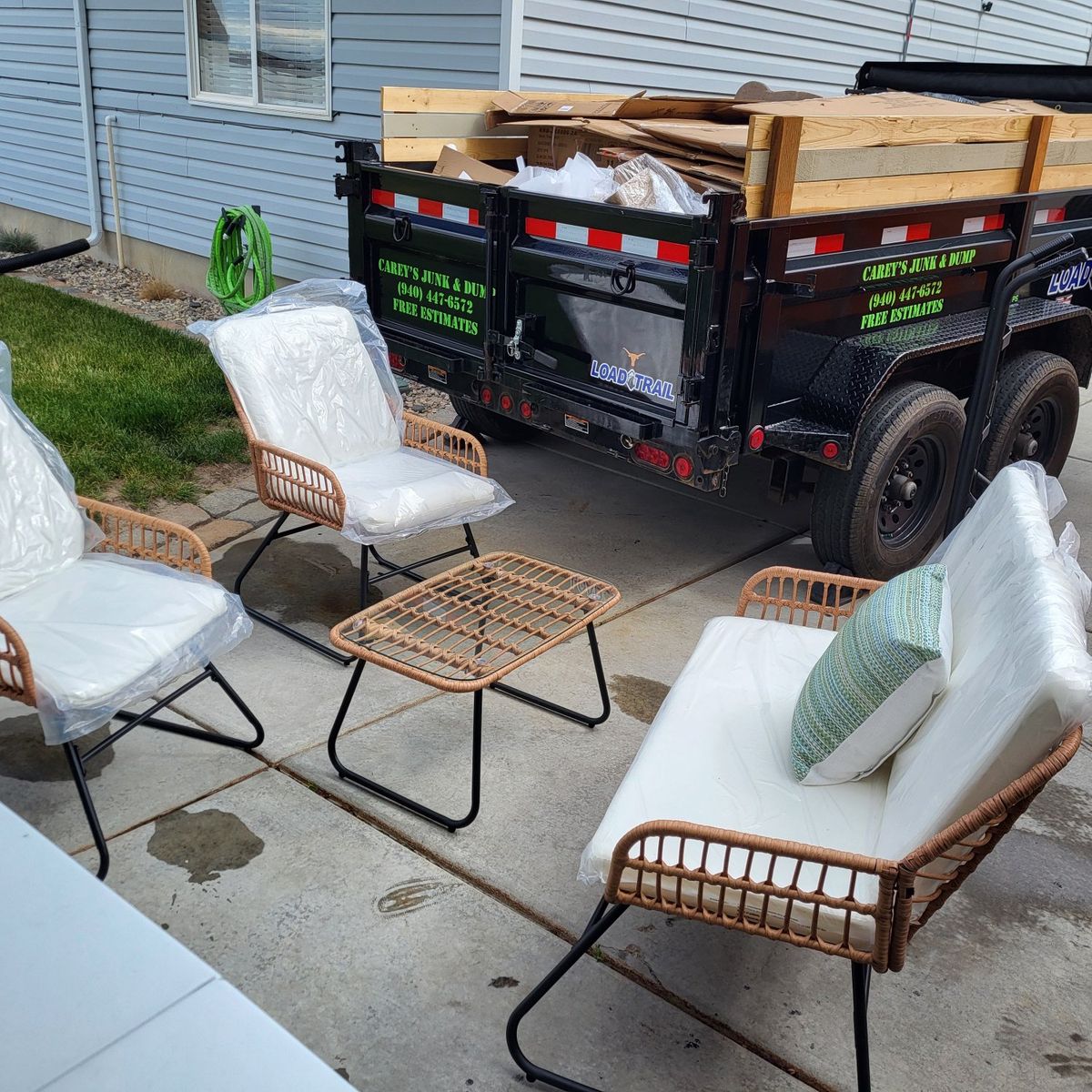 4pc Outdoor Wicker Patio Set w/Cushions