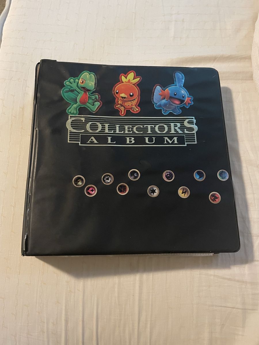 Pokemon cards and binder. Around 725 cards from 2006 to 2016