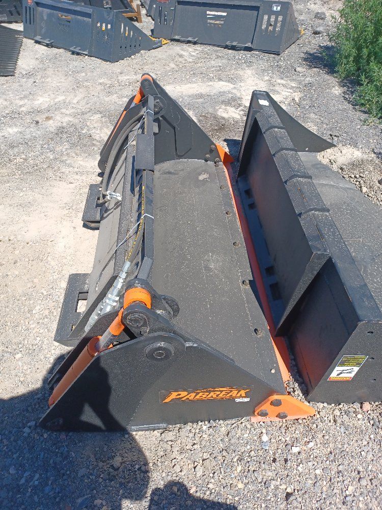 BRAND NEW SKID STEER 4 IN ONE BUCKET 72 IN