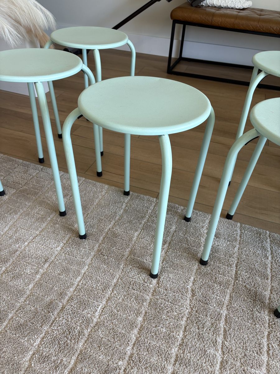 Main image 4