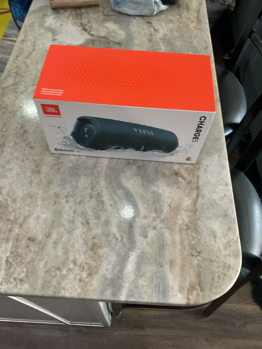 JBL Charge 5 Bluetooth Portable Speaker - Black, New in Box, Great Sound & Bass