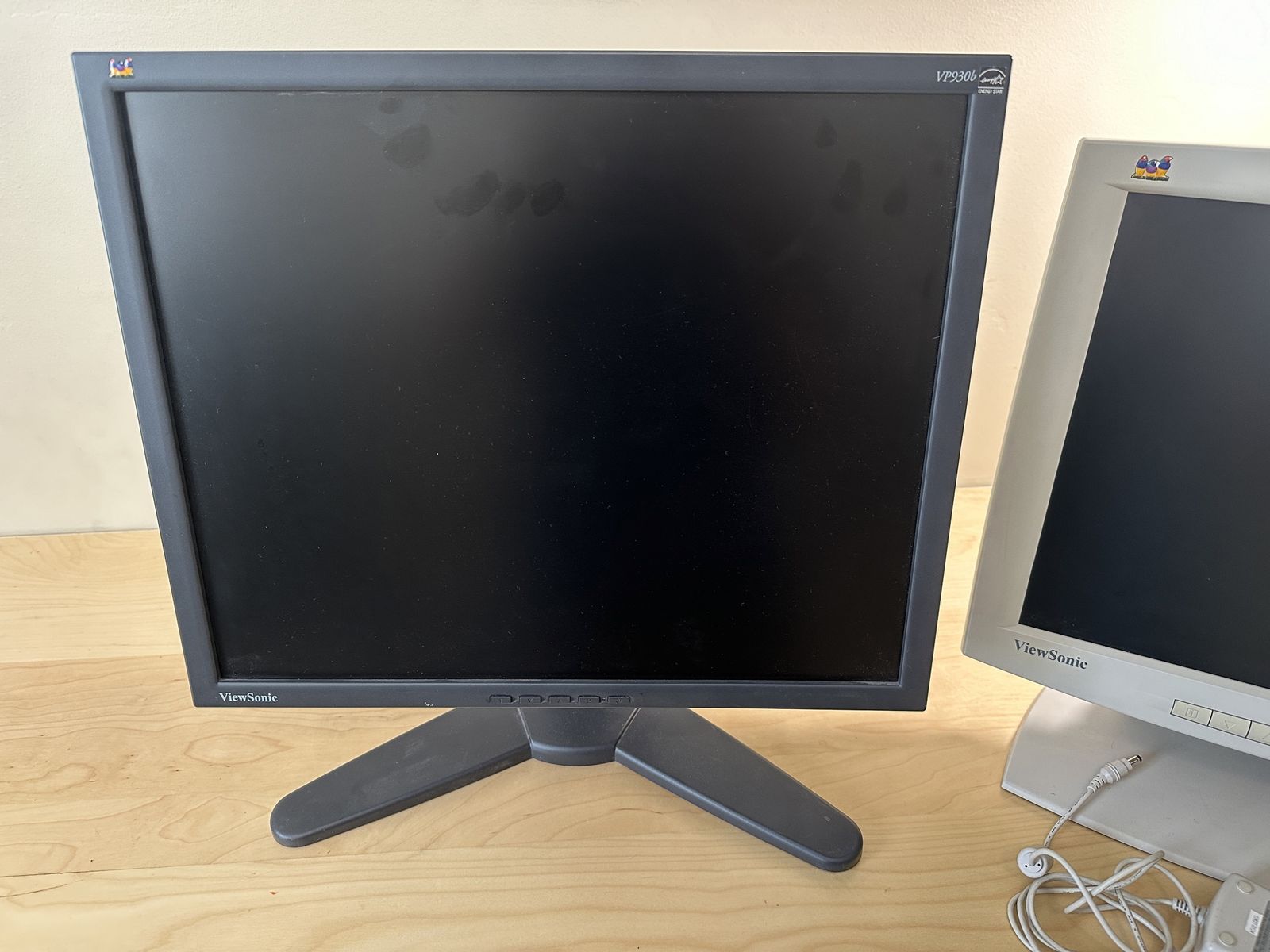ViewPanel VG171 & VP930b