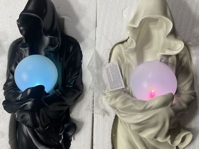Halloween Large Hanging Flying Reaper LED Light Ghost Lantern Statue Figurine Collectible Home Decor Decoration Prop
