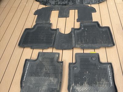 Toyota Highlander All Weather Floot Mats