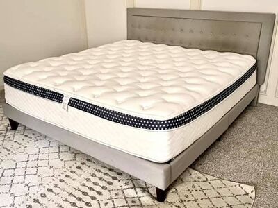 The WinkBed, King, Firmness: Softer Like New, Excellent Condition