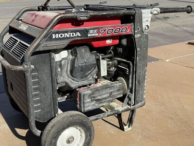 Honda EB7000i Inverter Generator – 7000W Commercial Grade – 120/240V