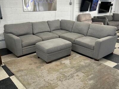 COSTCO THOMASVILLE LANGDON FABRIC SECTIONAL W/STORAGE OTTOMAN
