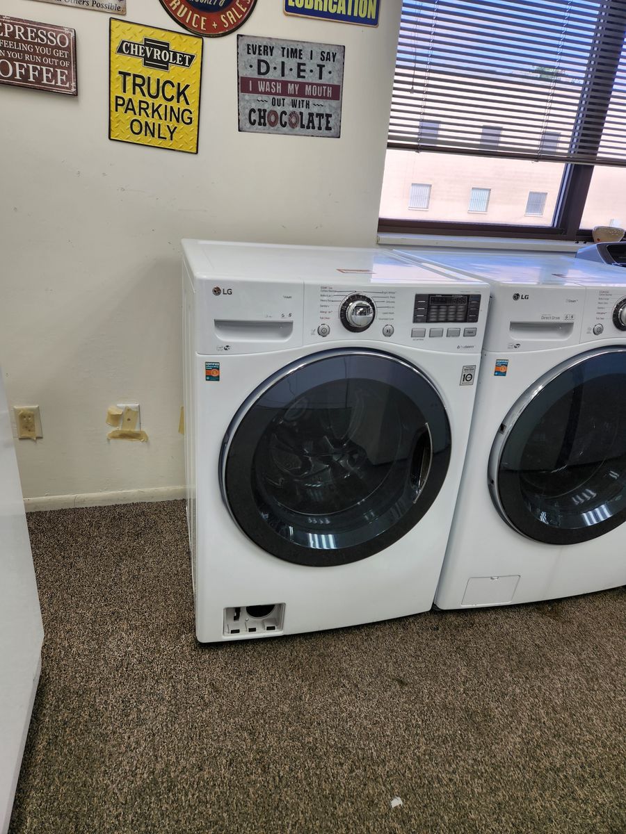 GREAT LG FRONTLOAD WASHER! W-WARRANTY