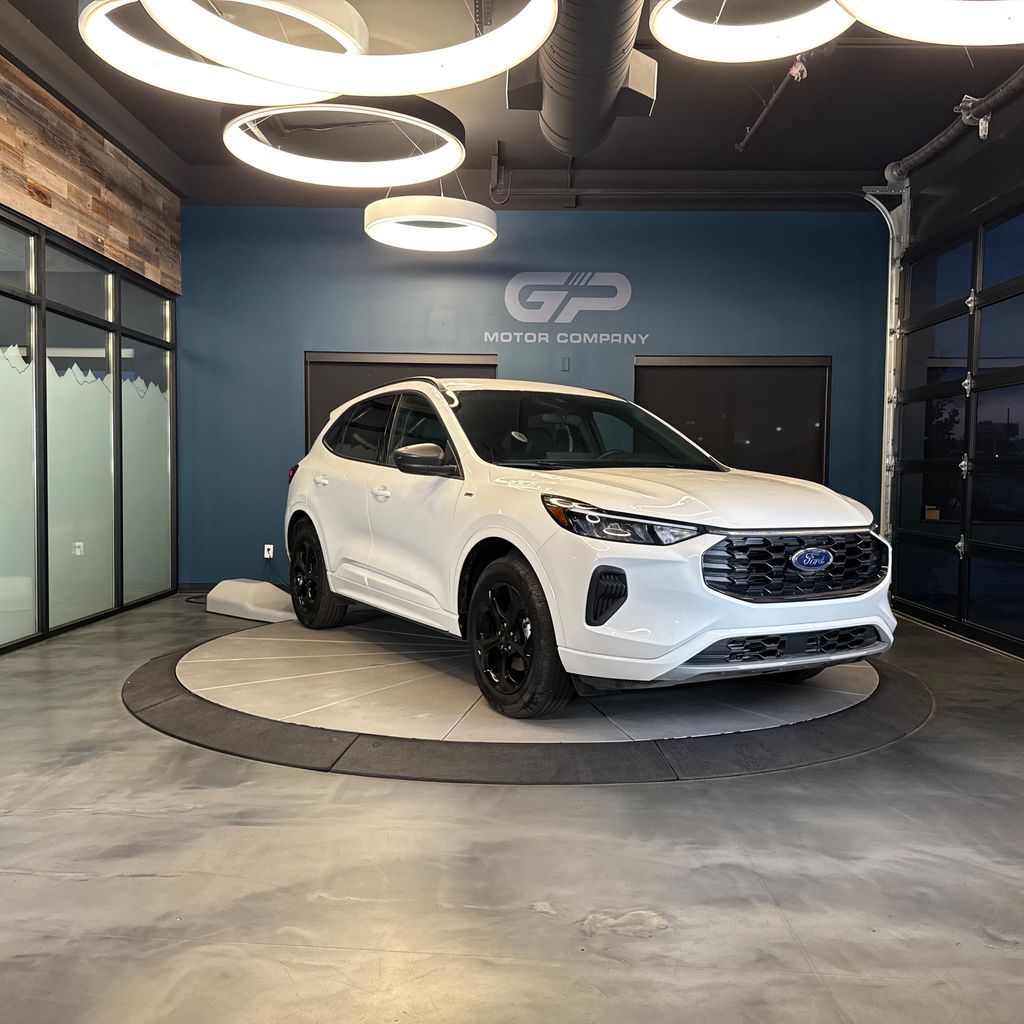 2024 Ford Escape ST-Line