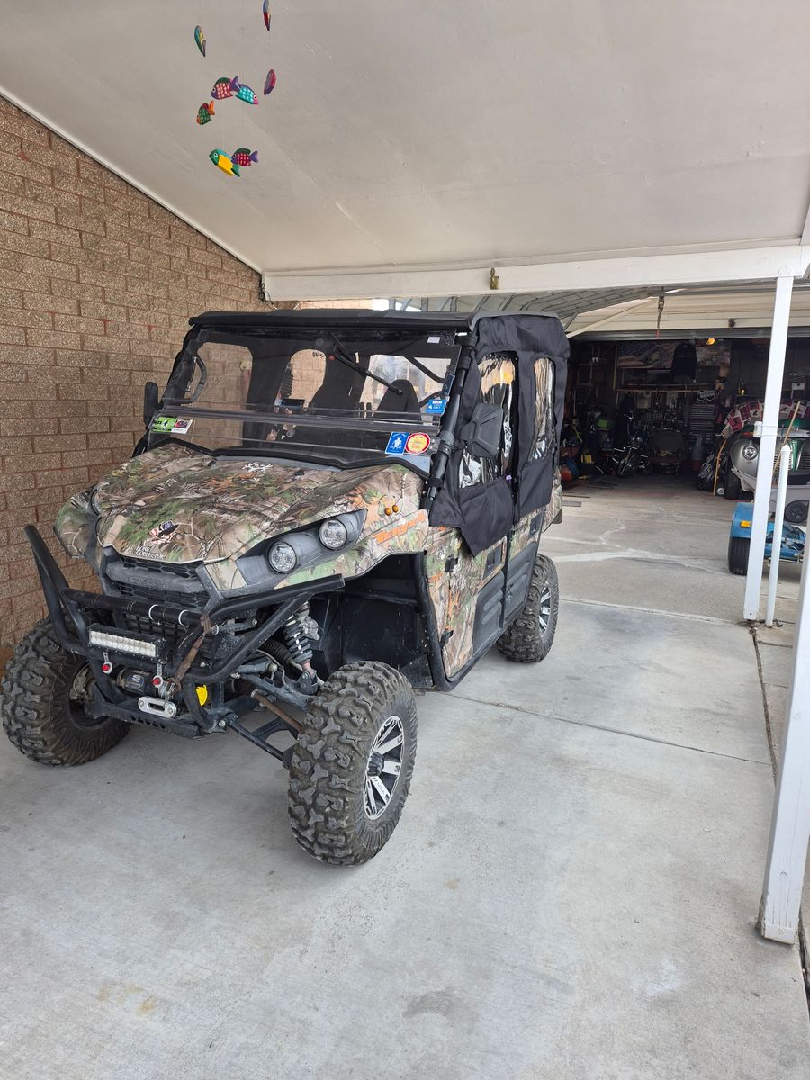 2016  UTV Teryx4 Side By Side