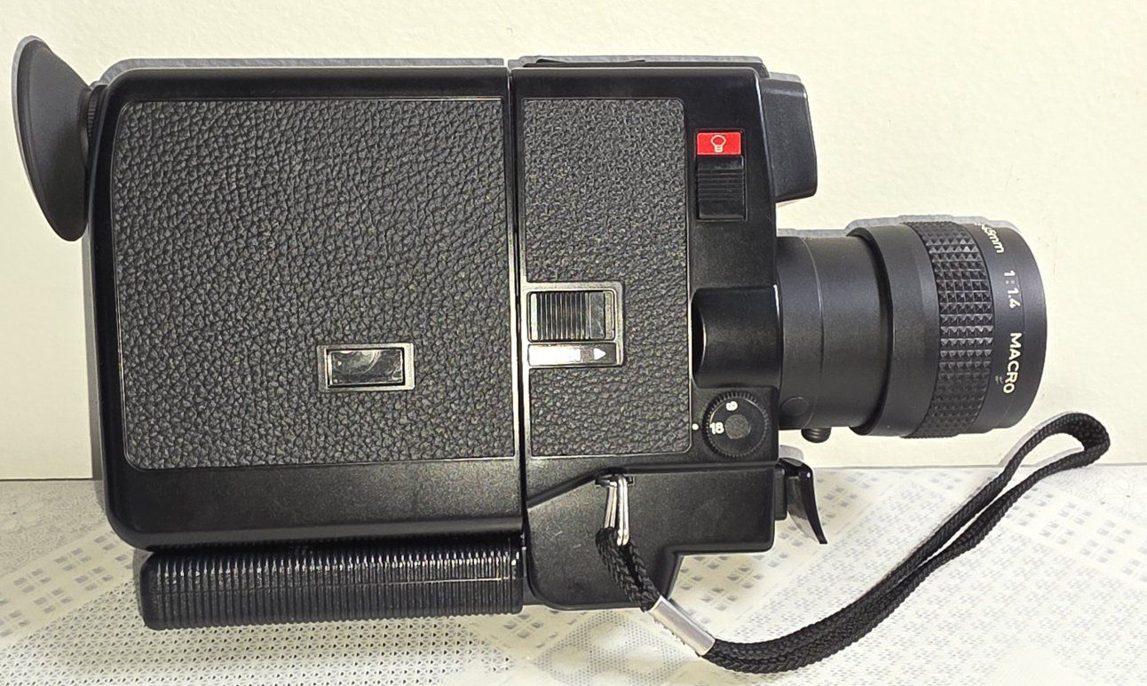 Main image 3
