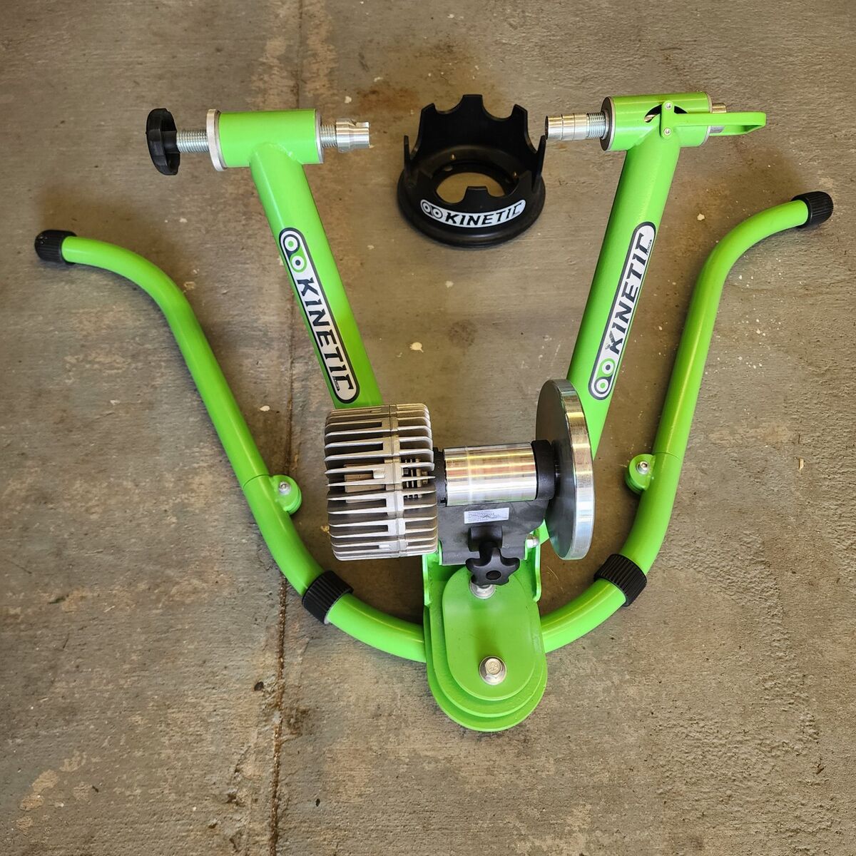 Kurt Kinetic Trainer w/ Stand