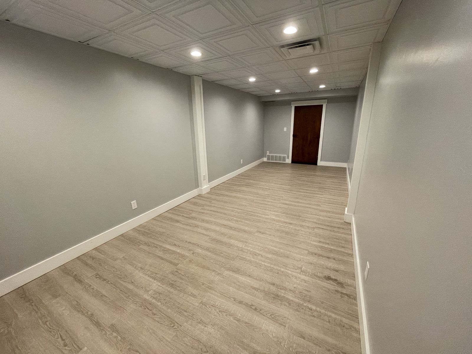 260 SF Professional Office Studio - Suite 124