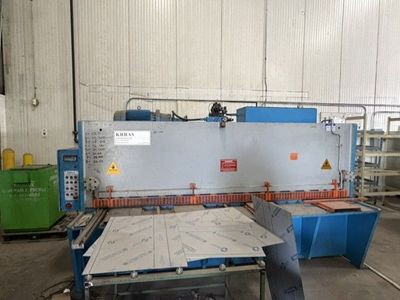 Krras 10'x1/4" Hydraulic Shear