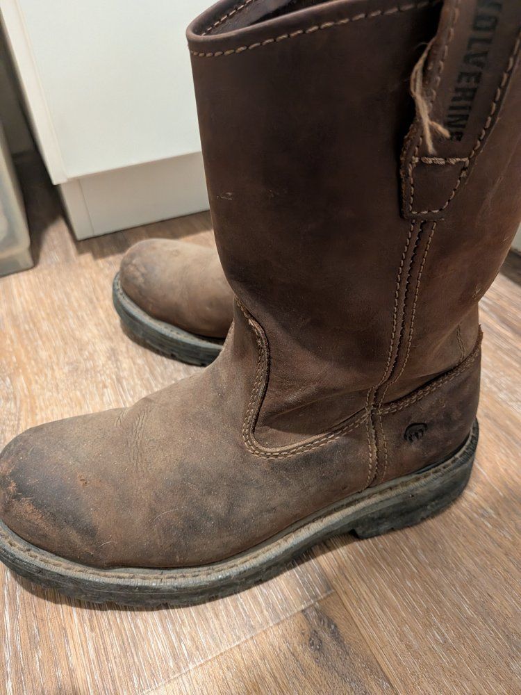 Boots 7 1/2 steel toe