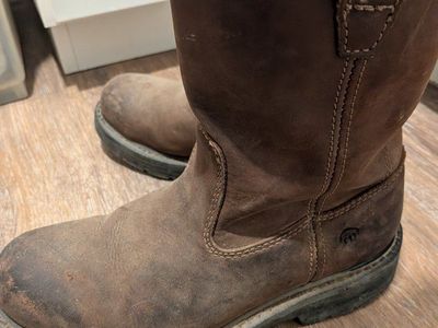 Boots 7 1/2 steel toe