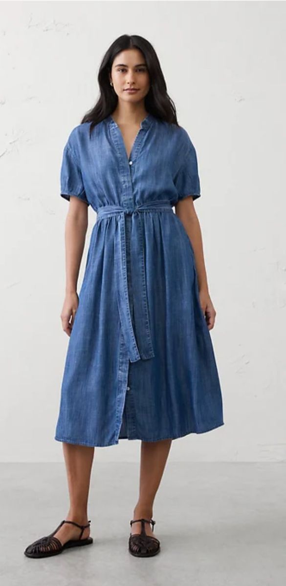 Stylish Banana Republic Chambray Shirt Dress - Midi Length, Tie-Waist - Available in Medium & Small
