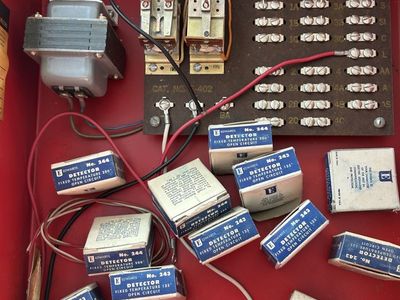Vintage Edwards ZoneAlarm Fire Alarm Control Panel & 243 & 244 Heat Detectors