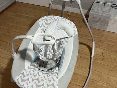 Like New ingenuity Baby Swing