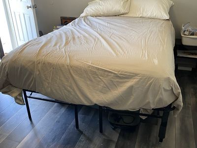 Free Vintage Dresser, Full size Bed w/frame & blankets