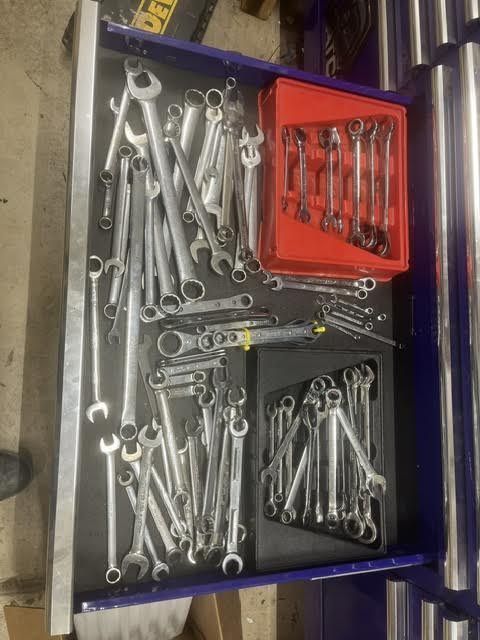 snap on tools/matco box
