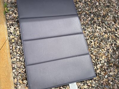 Pomo Baby Bainey And Playpen Combo