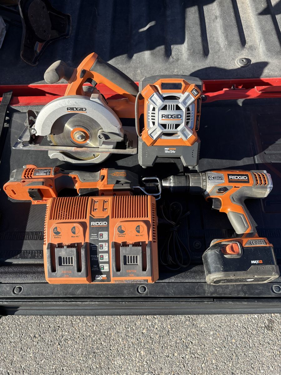 Ridgid Cordless Tool Set