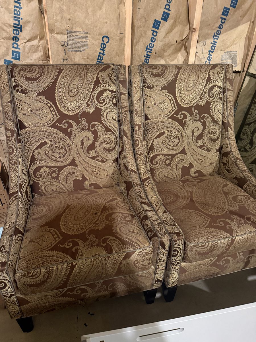 Free Living Room Chairs