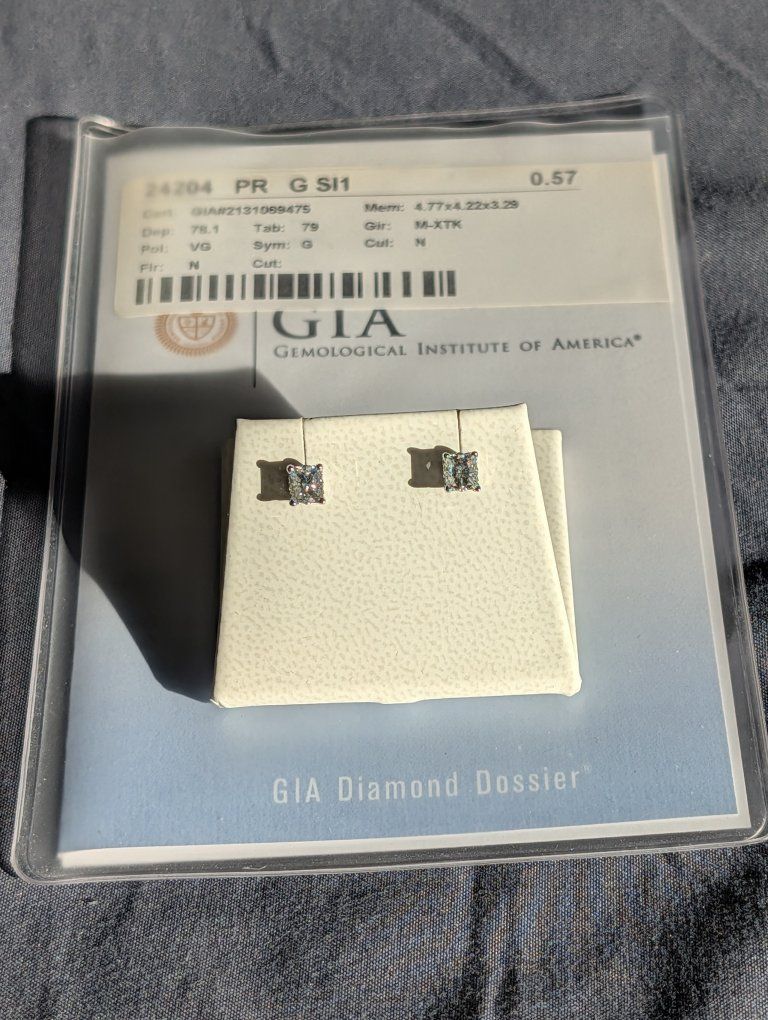 GIA Certified 0.57ct Princess Cut Diamond Stud Earrings, G SI1 Clarity