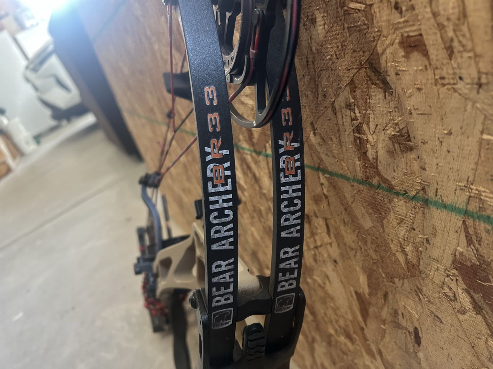 Bear BR 33 RH. Brand new strings.