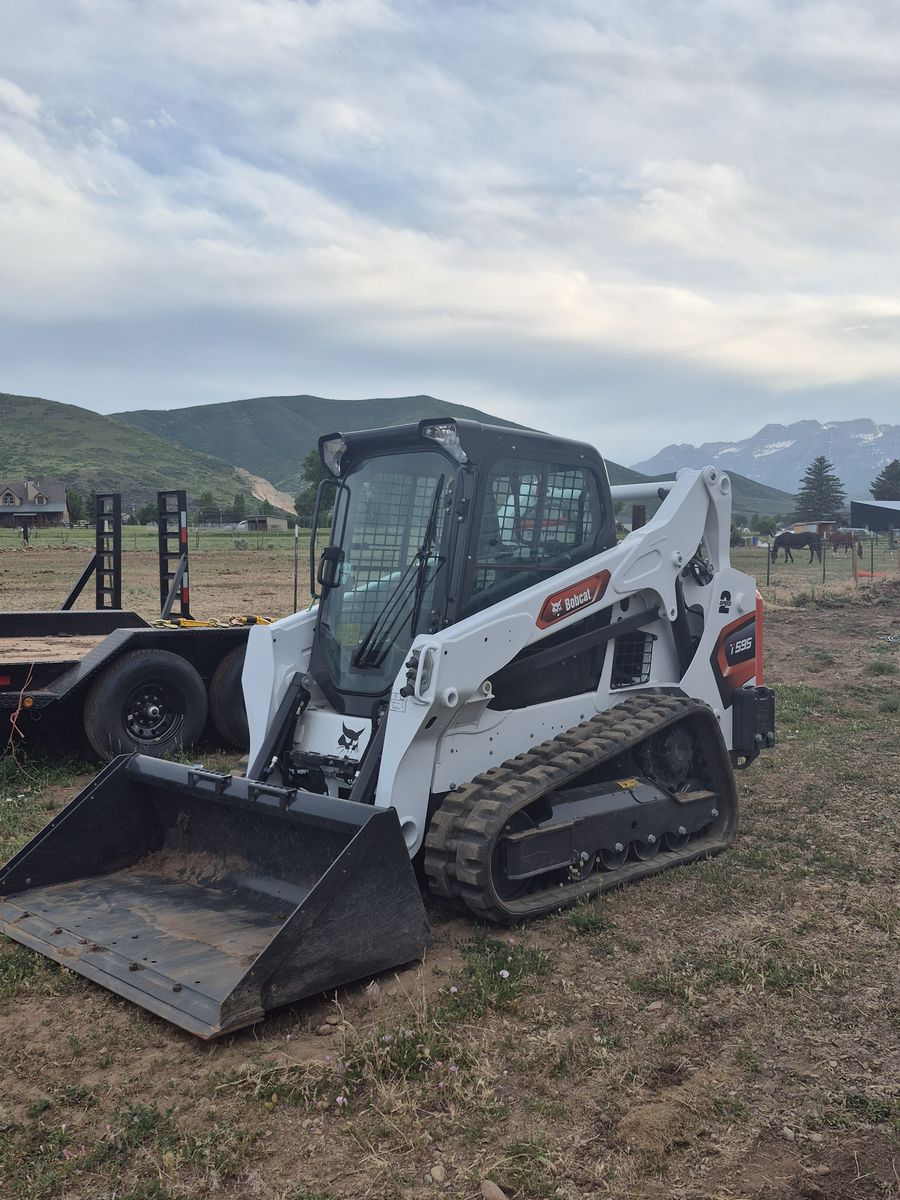 T595 Bobcat Skidsteer for Rent