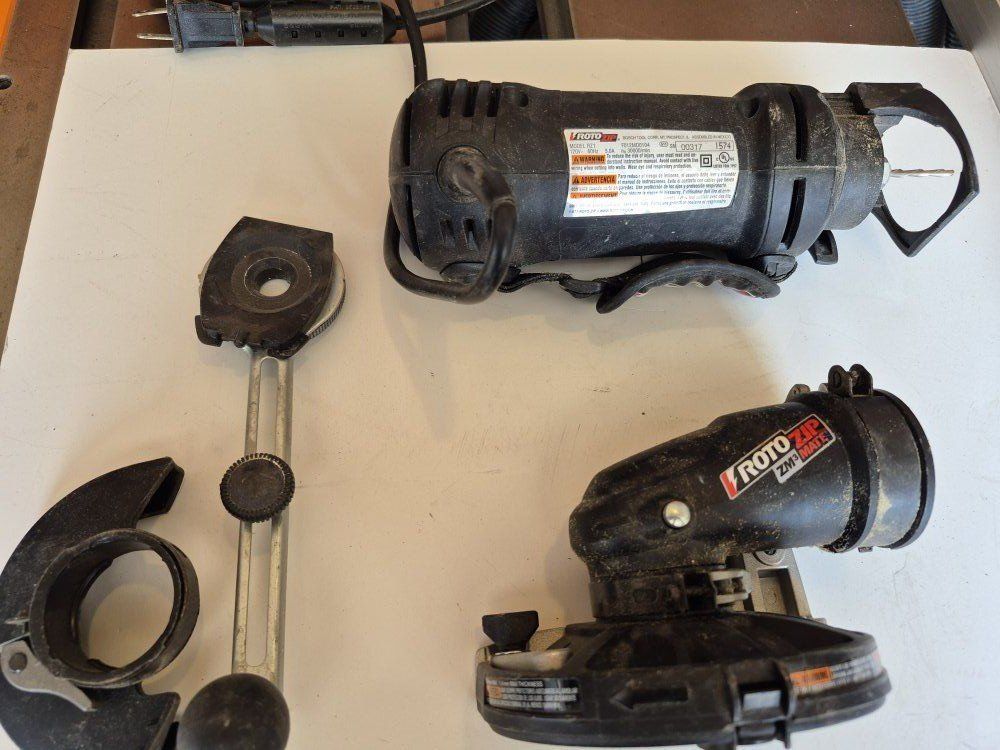 Rotozip RZ1 Spiral Saw with ZM3  Attachment & Accessories