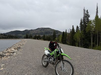Kawasaki KLX 140R F Dirt Bike - Green/White, Excellent Condition